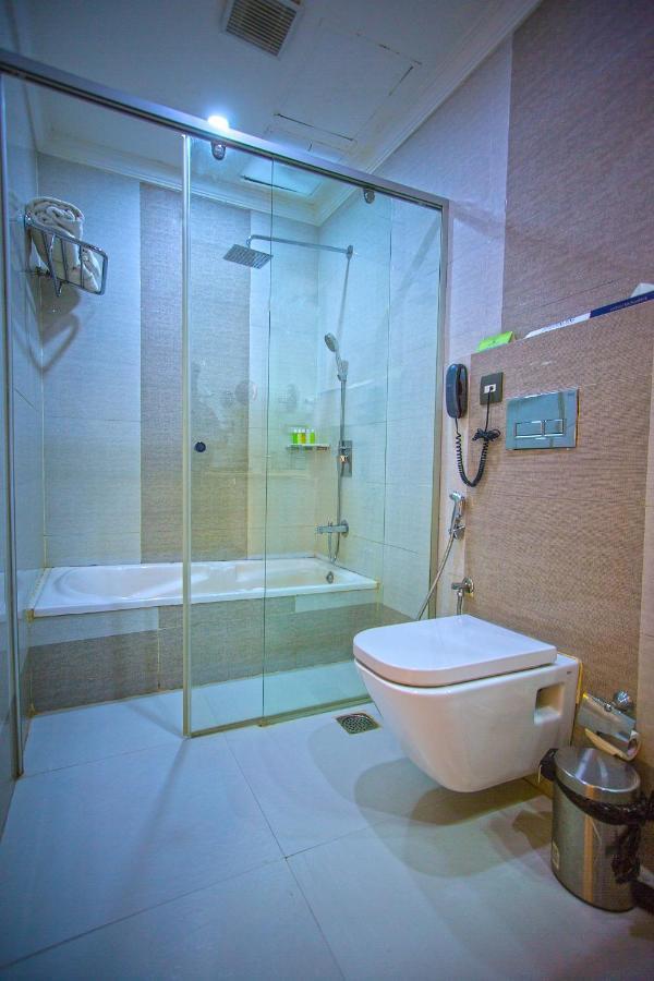 Contour Backwaters Hotel Resort & Convention Centre Rāmankari Εξωτερικό φωτογραφία